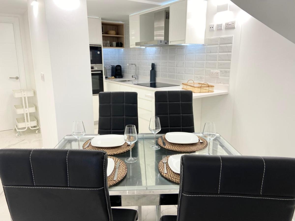 Unique Waterfront Duplex On The Mediterranean - Caleta, Catalan Bay Gibraltar Ngoại thất bức ảnh