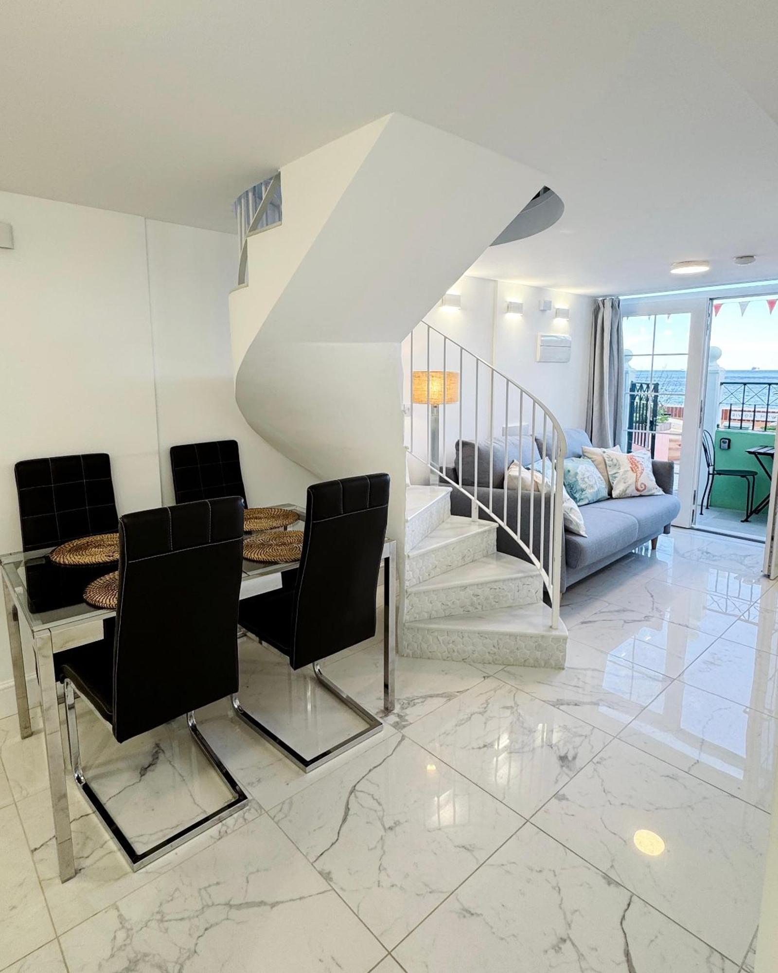 Unique Waterfront Duplex On The Mediterranean - Caleta, Catalan Bay Gibraltar Ngoại thất bức ảnh